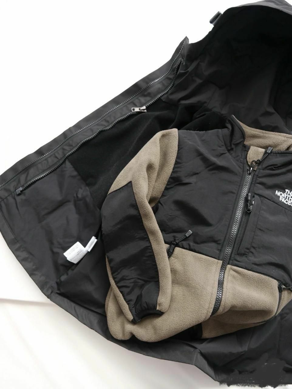 上年爆款 The North Face 親子三合一衝鋒衣