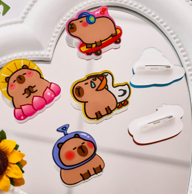 卡皮巴拉胸针（款式随机）