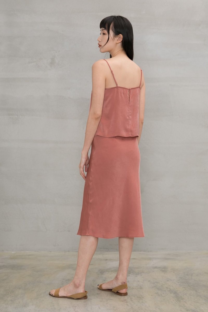 餘韻漫漫絲光波浪裙