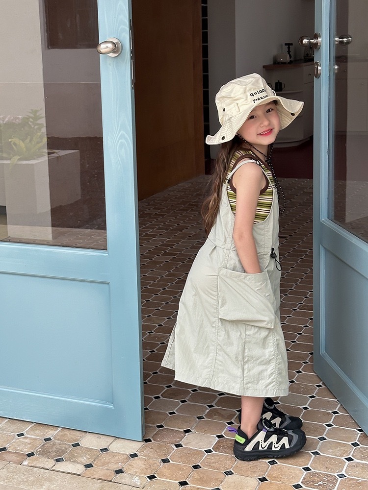 時髦口袋工裝吊帶裙