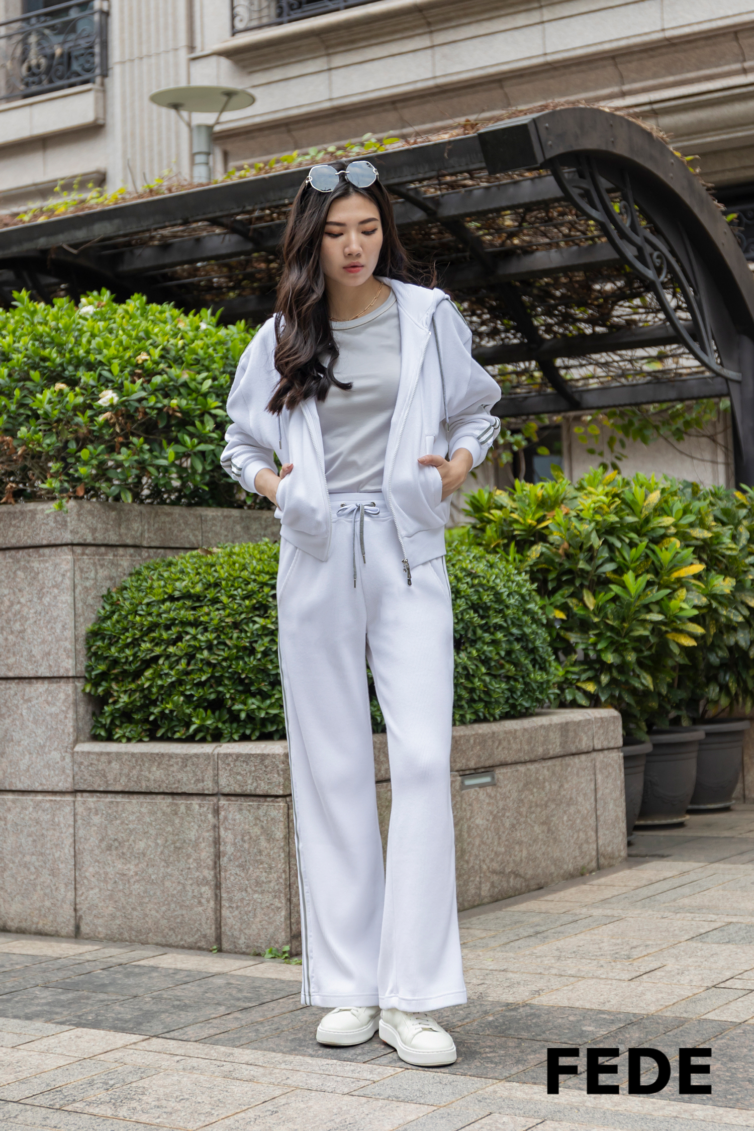 Eleventy 連帽口袋運動外套