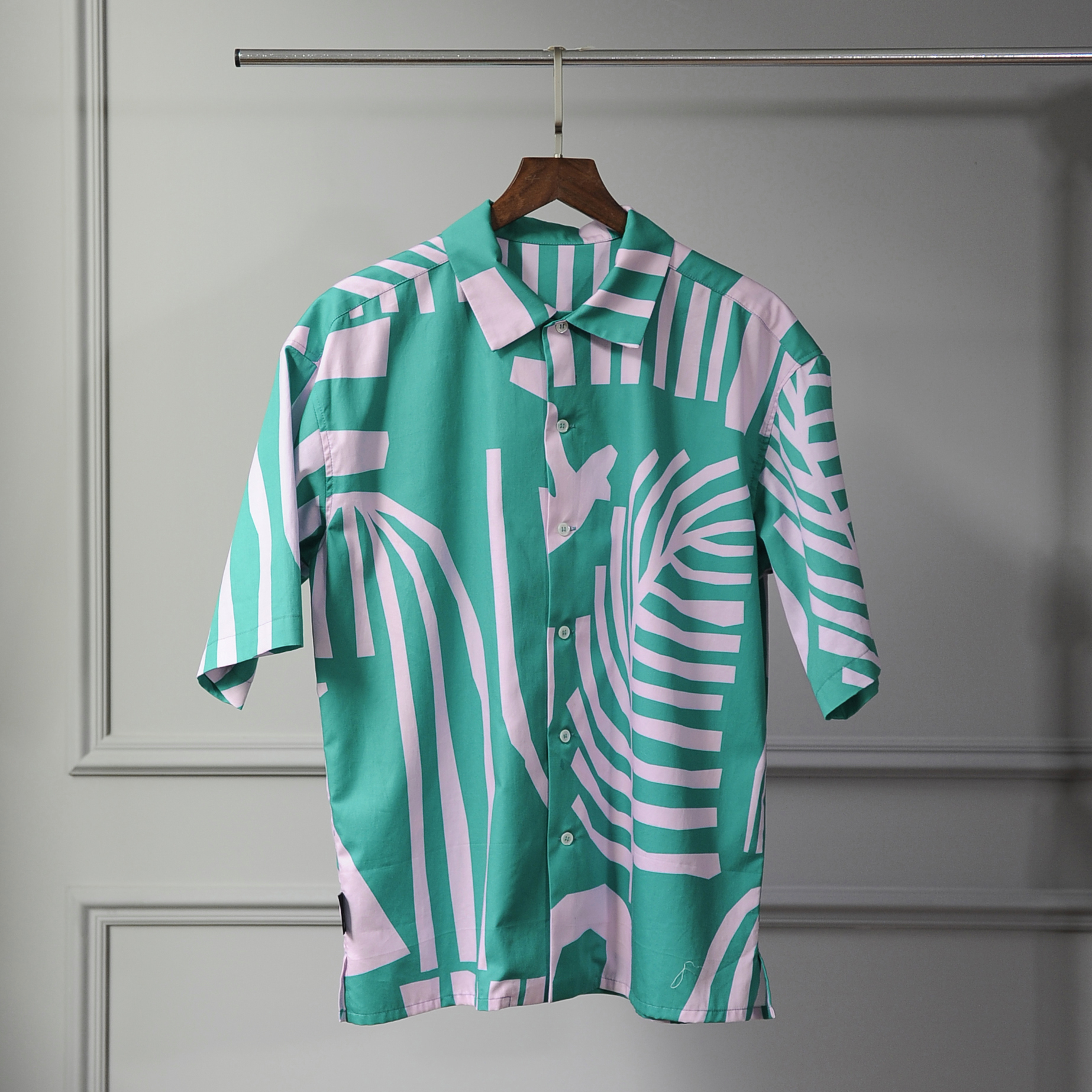 印花短版襯衫 / 米克斯綠 / Free Size