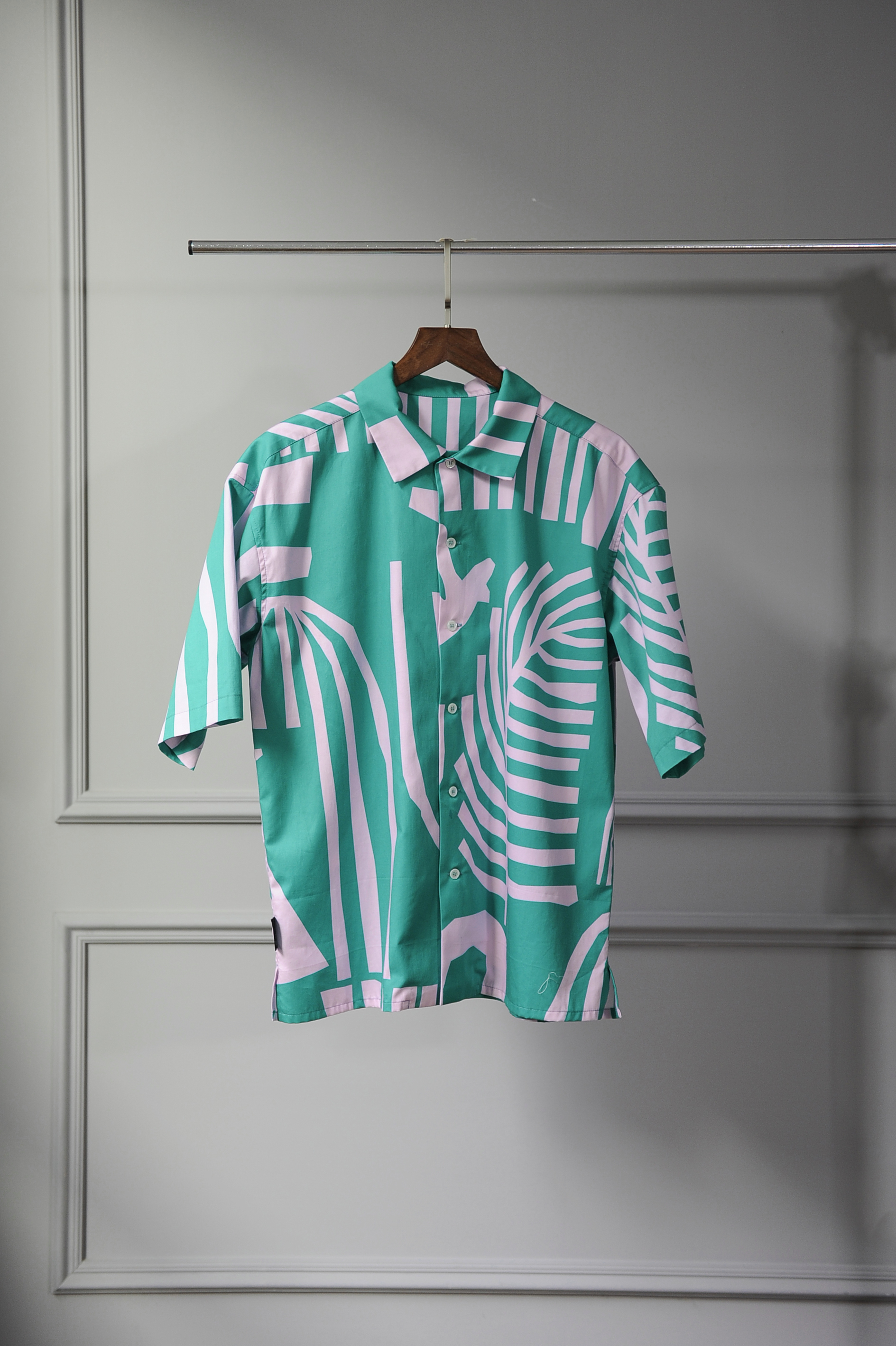 印花短版襯衫 / 米克斯綠 / Free Size