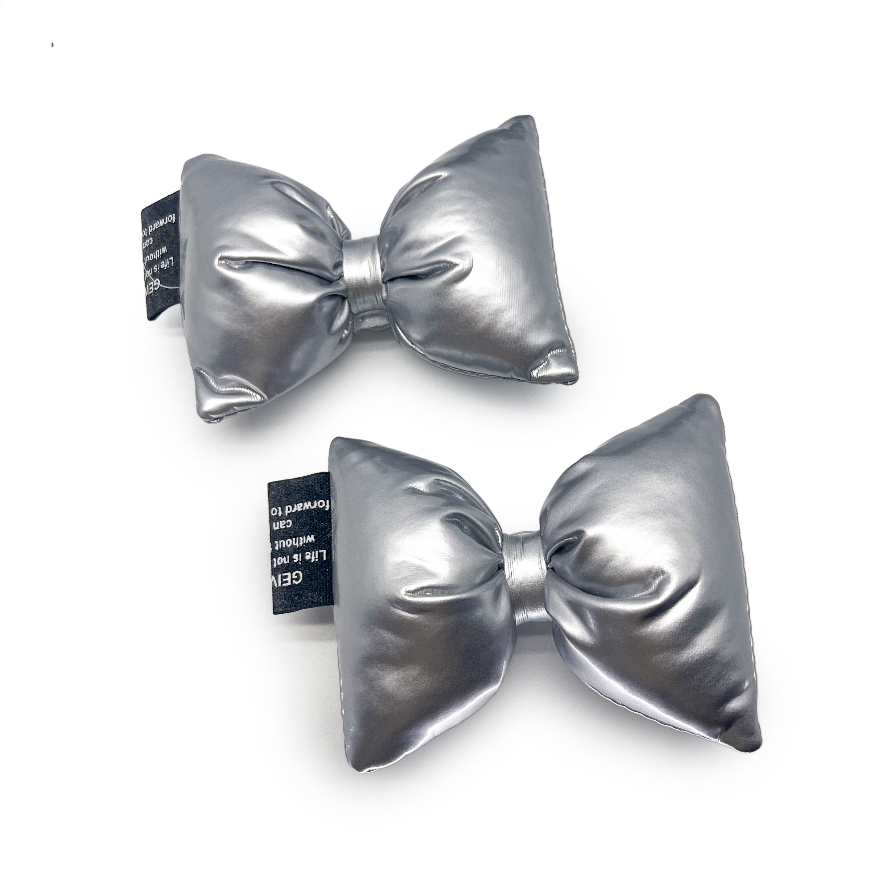 【洞洞鞋扣】Y2K未來感銀色大蝴蝶結-9
