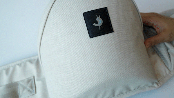 番茄醬滴在POGNAE椅凳腰帶上，用濕紙巾擦拭掉的動態圖