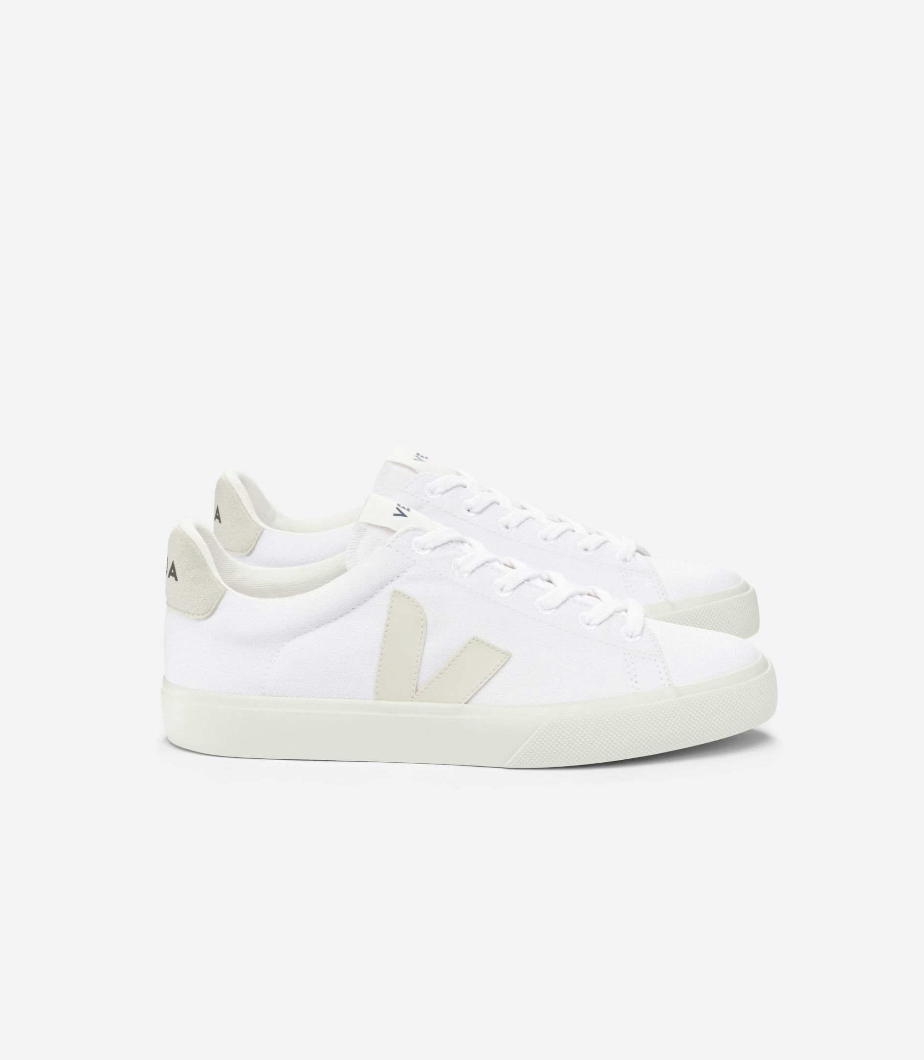 Veja Campo CA Canvas White Pierre