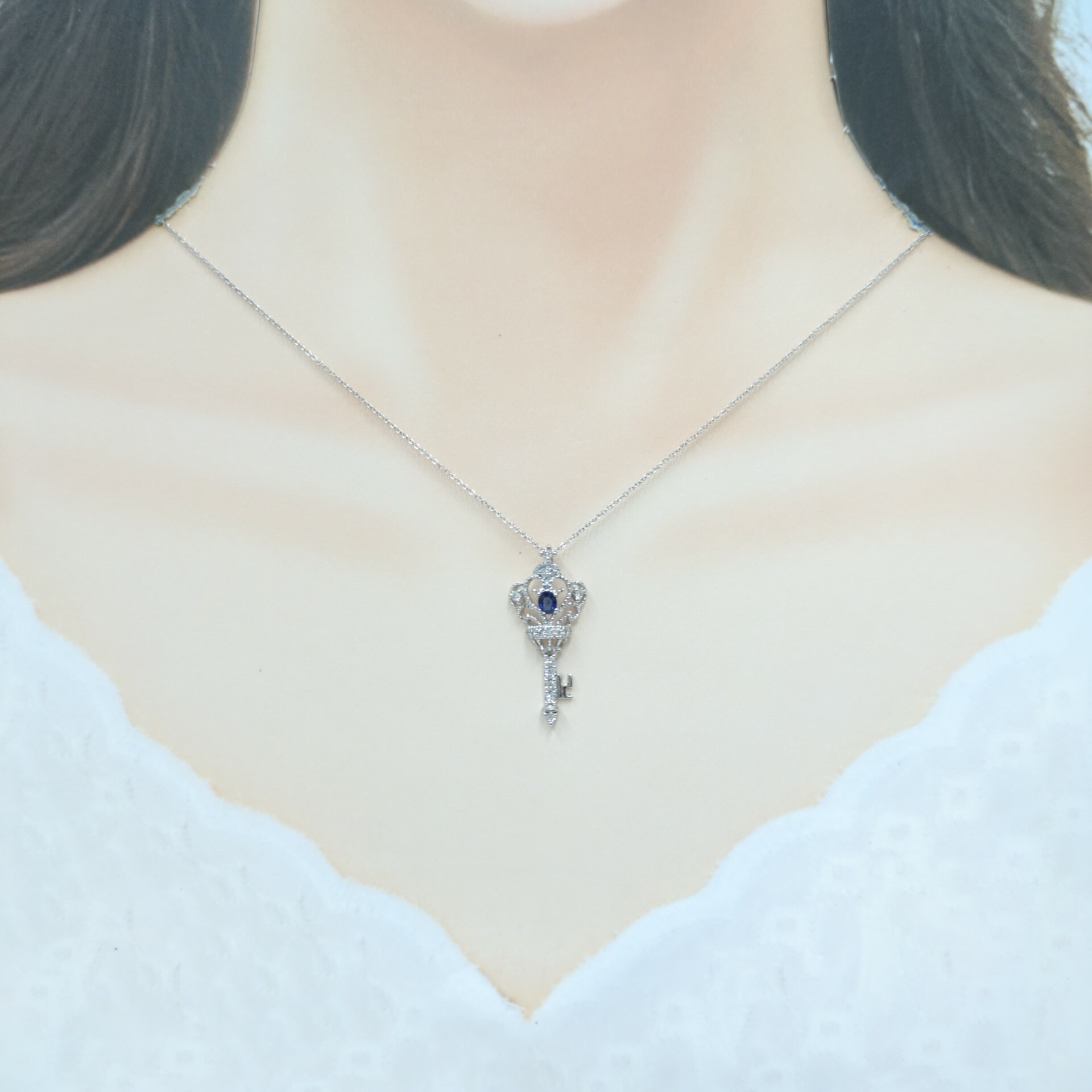 18K White Gold 0.21ct Sapphire and Diamond Pendant