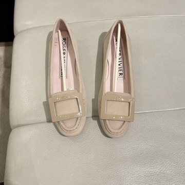 Roger Vivier RV gommette loafers beige