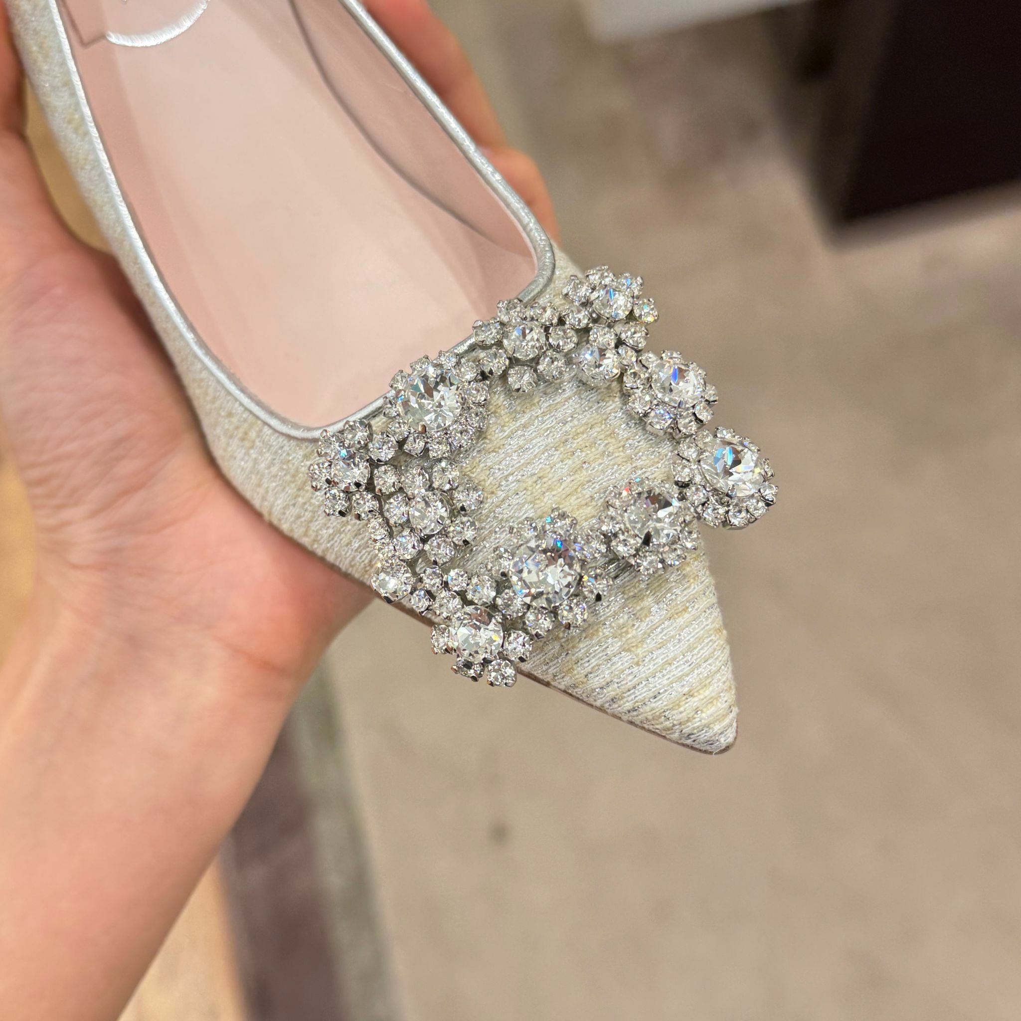 Roger Vivier RV flower strass heels 65mm cream