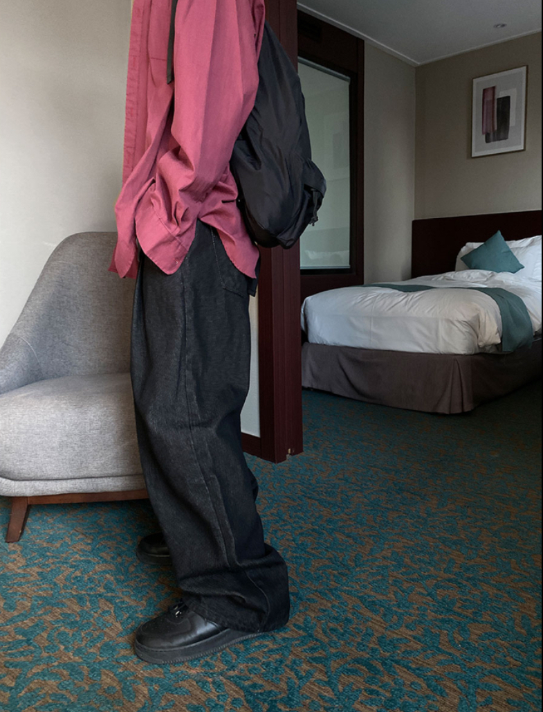 現貨 韓國 打褶 直筒 冰藍 牛仔褲