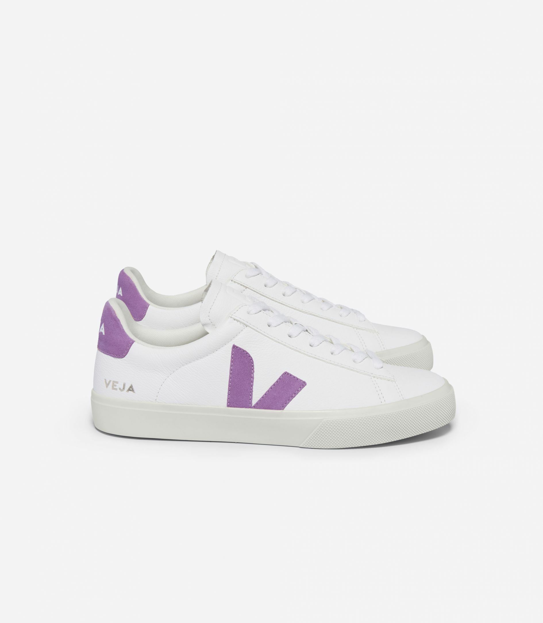 Veja Campo Leather Extra White Mulberry