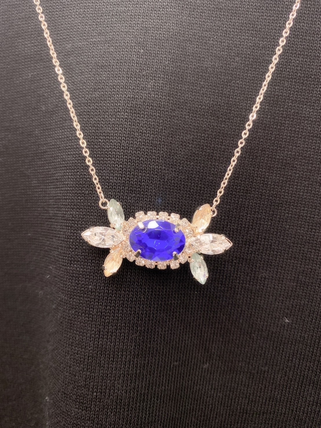 寶石帶鑽珍珠項鍊