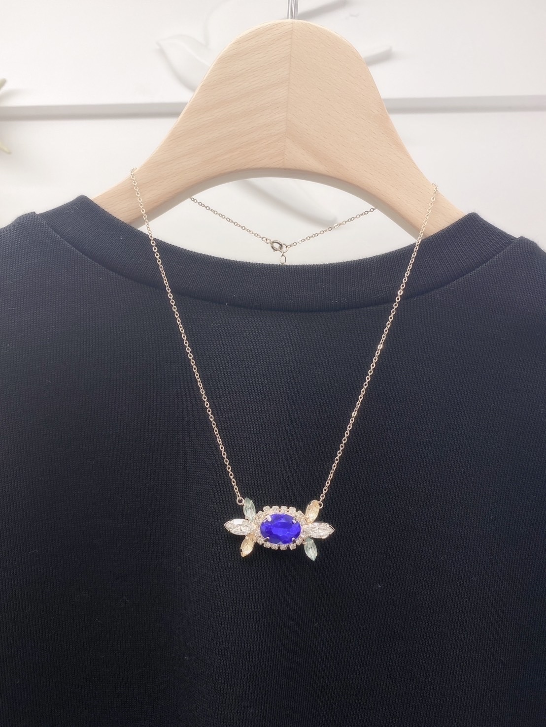 寶石帶鑽珍珠項鍊