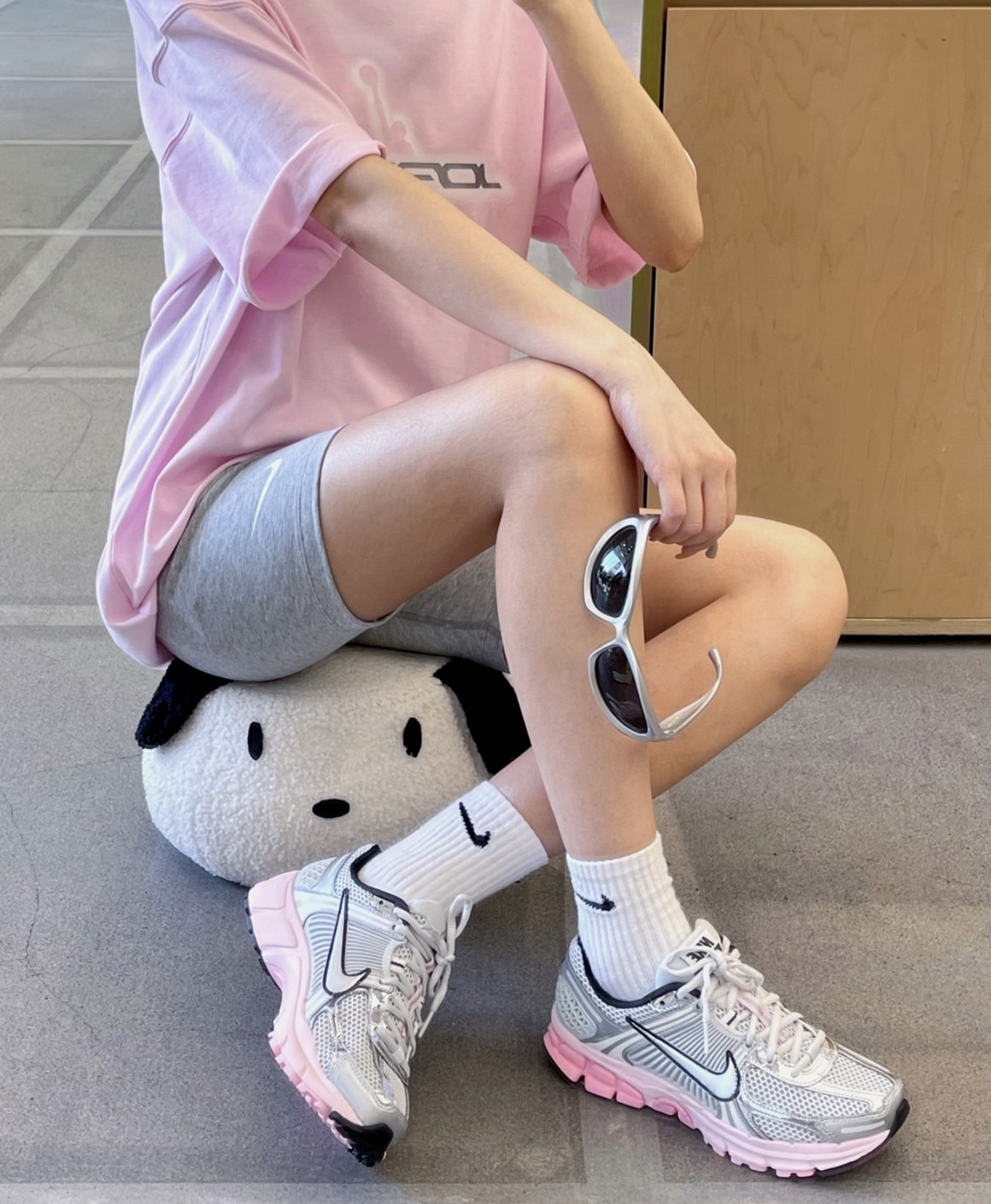 預購 NIKE ZOOM VOMERO 5 復古 老爹 銀粉色