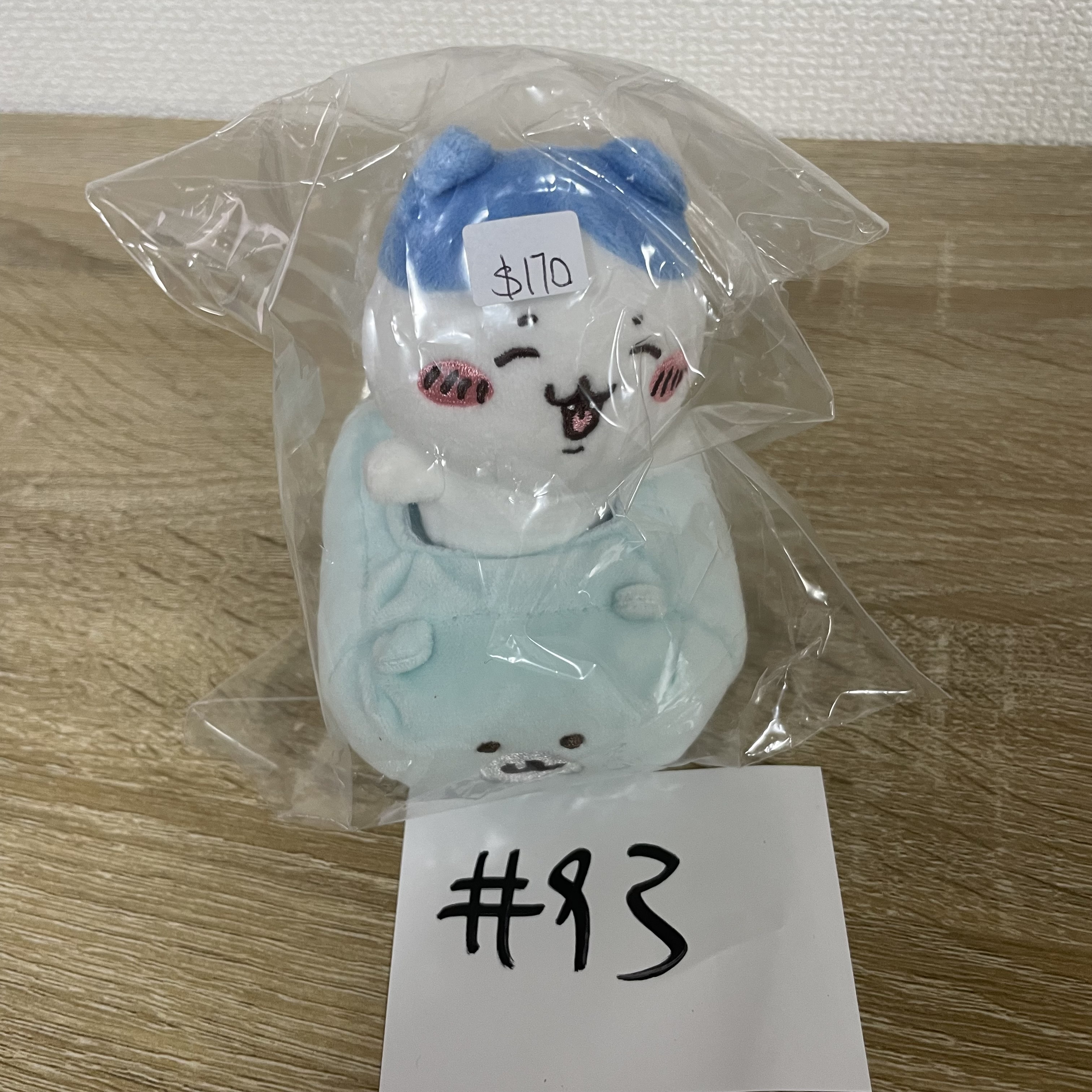 CHIIKAWA  八字貓 公仔   #93