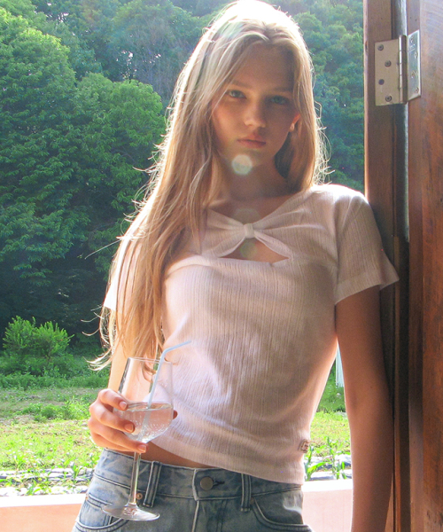 RONRON KNOT RIBBON SLIT HALF T SHIRT