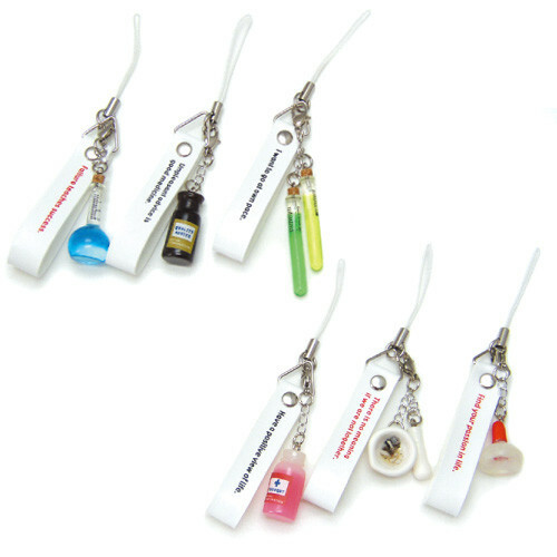 日本ARTHA．化學實驗器材吊飾 共六款