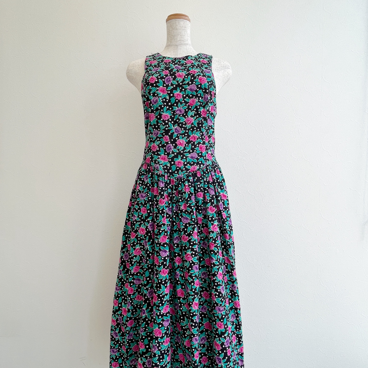 MY MICHELLE美國製黑色小碎花背心連身裙