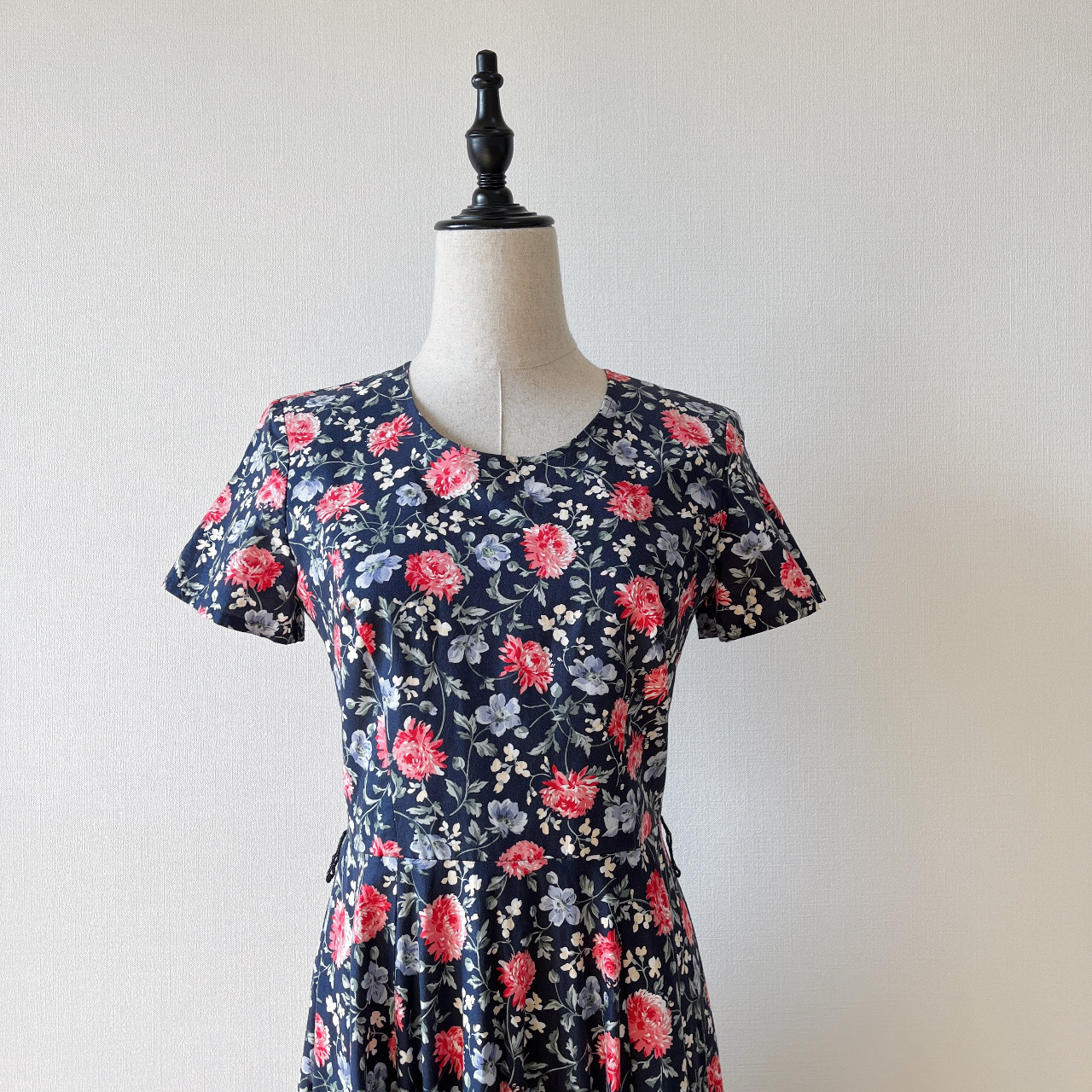 Laura Ashley英國製深藍色大花連身裙