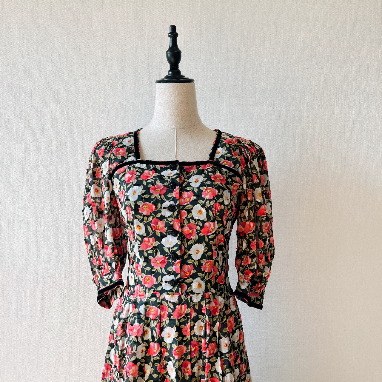 Salzburger Dirndl墨綠色公主袖連身裙