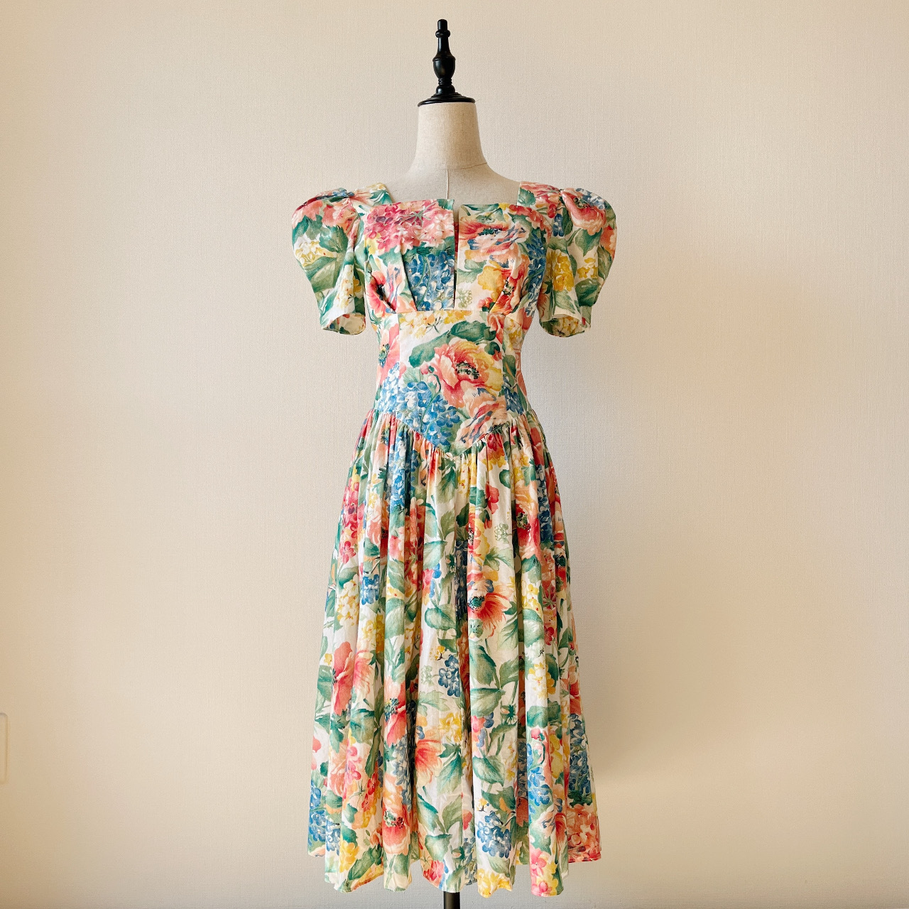 Robbie Bee粉色水彩風公主袖連身裙