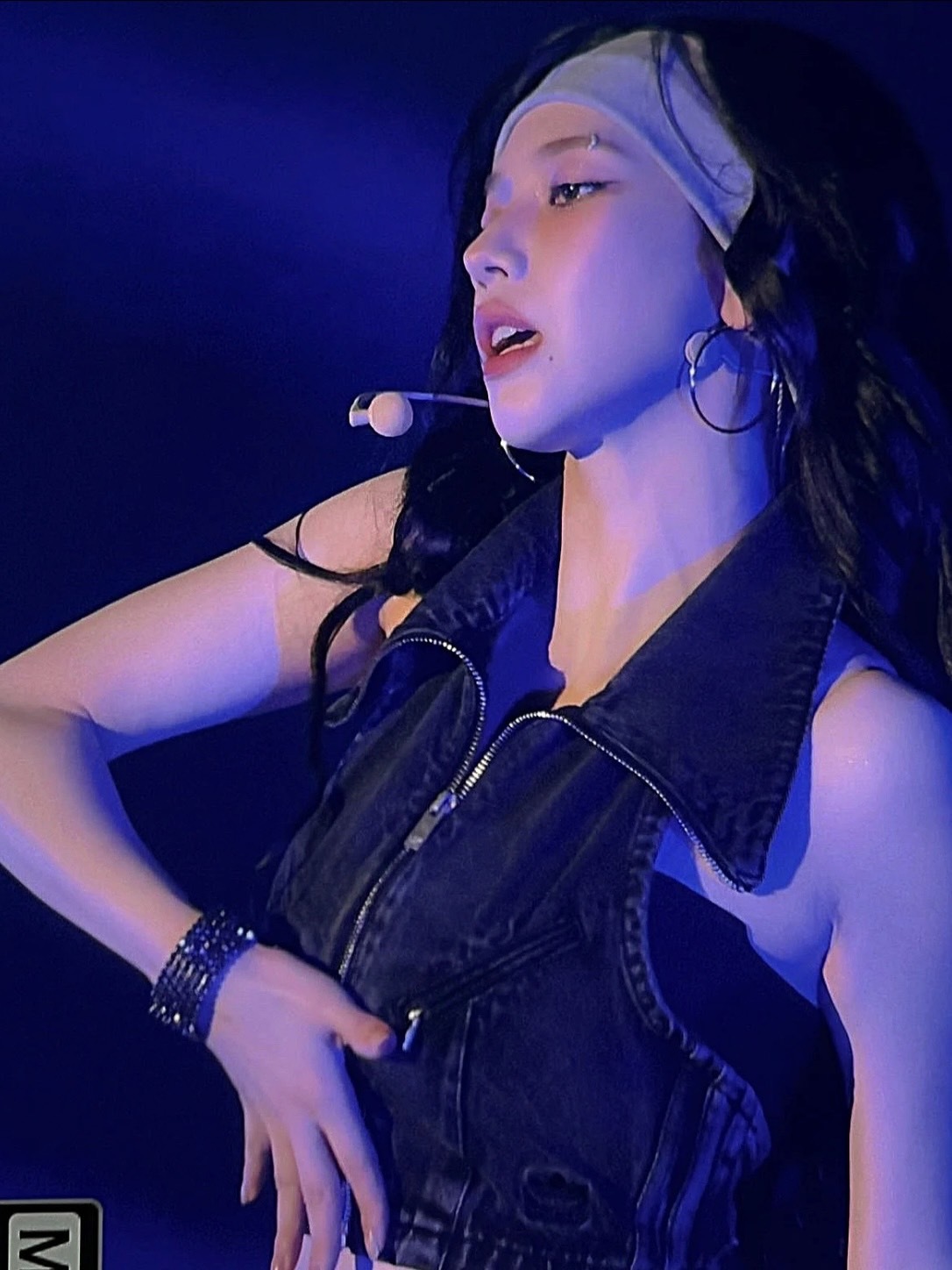 <線上SALE❤️‍🔥>   Adidas Originals 繞頸 背心