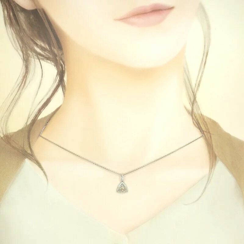 18K White Gold 0.85ct Triangle Cut Diamond Pendant