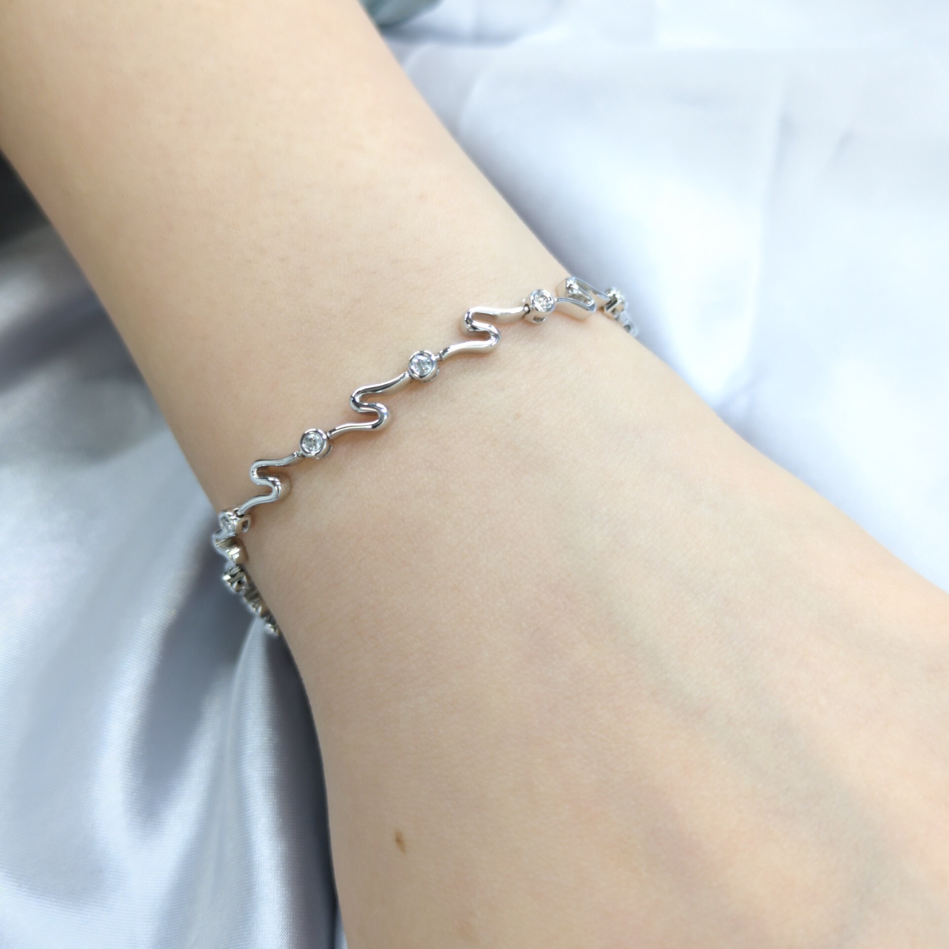 全新18K白金25份鑽石手鍊