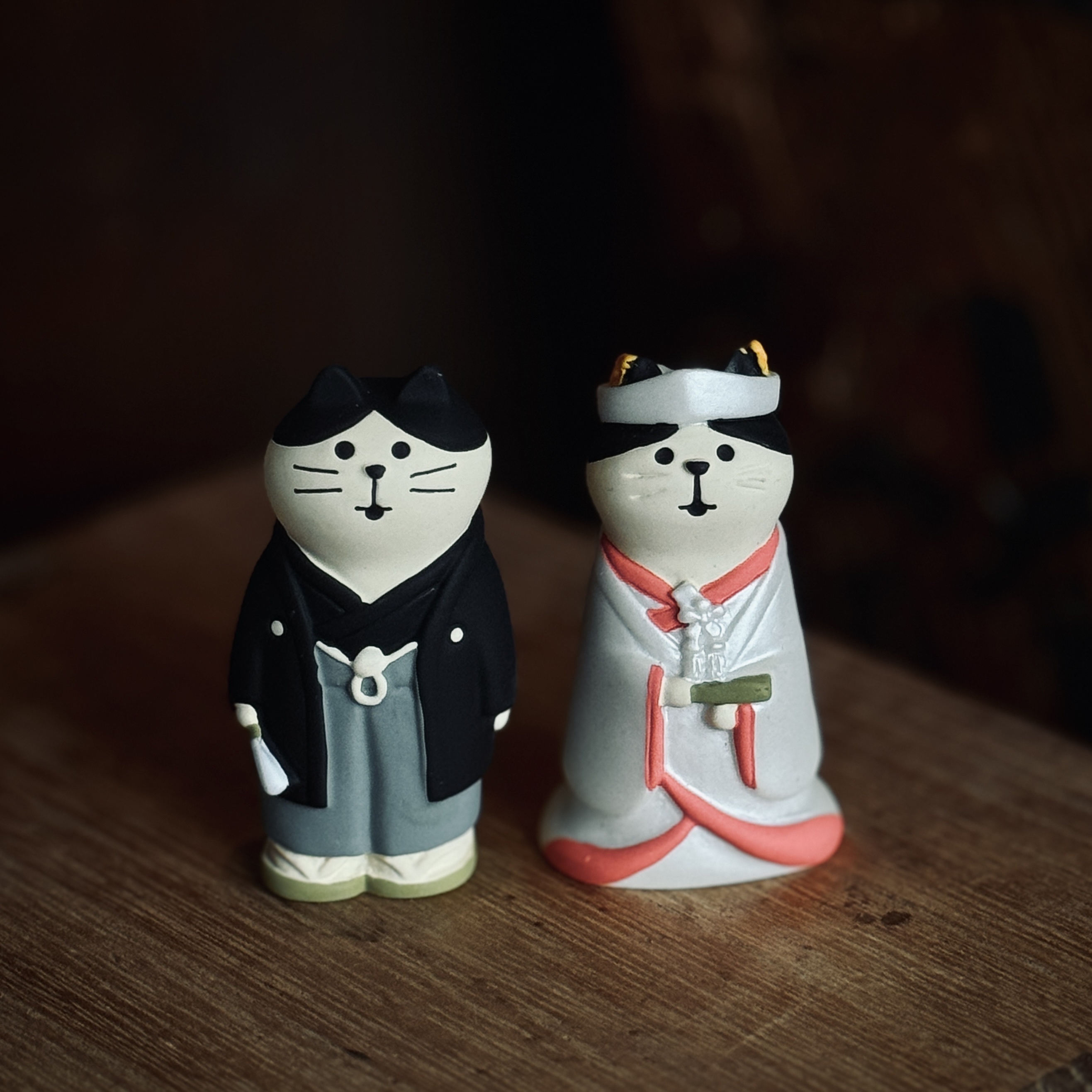 Decole 幸福婚禮貓 和裝