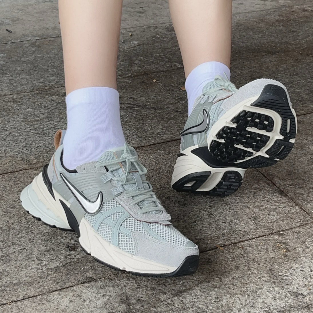 Nike V2K Run Light Pumice 石灰米藍 灰藍 米白 運動鞋 復古Y2K 老爹鞋