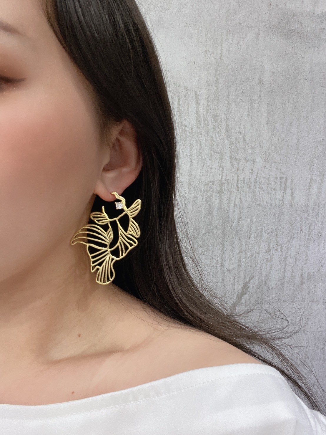 線條簍空 錦鯉耳環(925銀針)