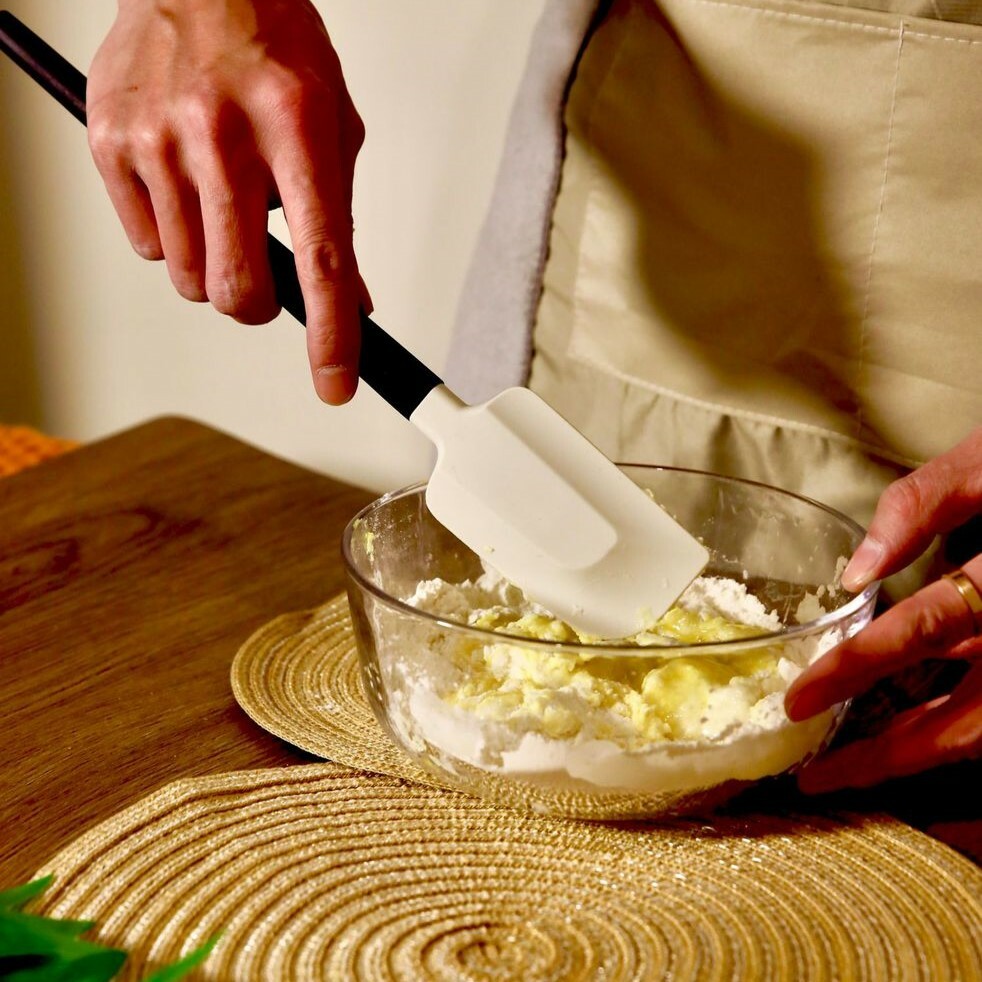 《4604》日式木柄耐高溫矽膠烹飪刮刀