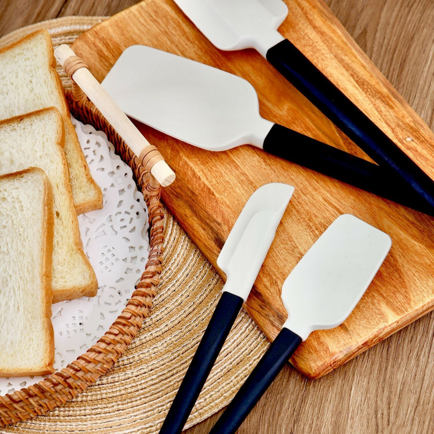 《4604》日式木柄耐高溫矽膠烹飪刮刀