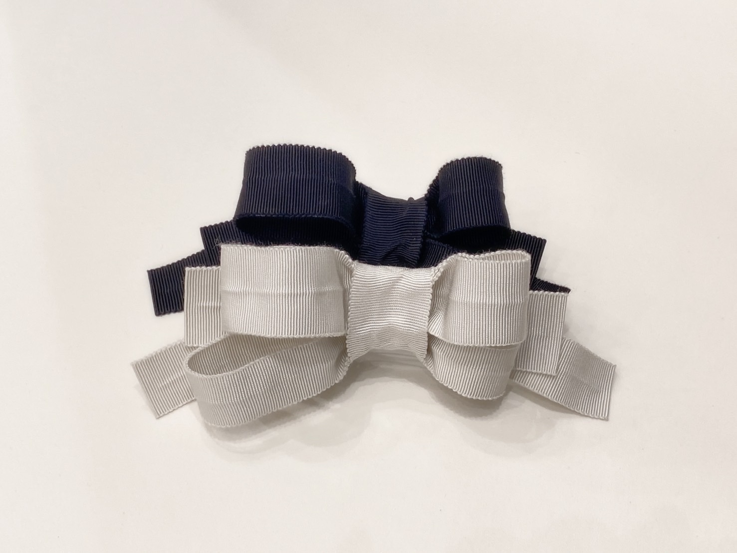 Liyoca早春款蝴蝶結別針