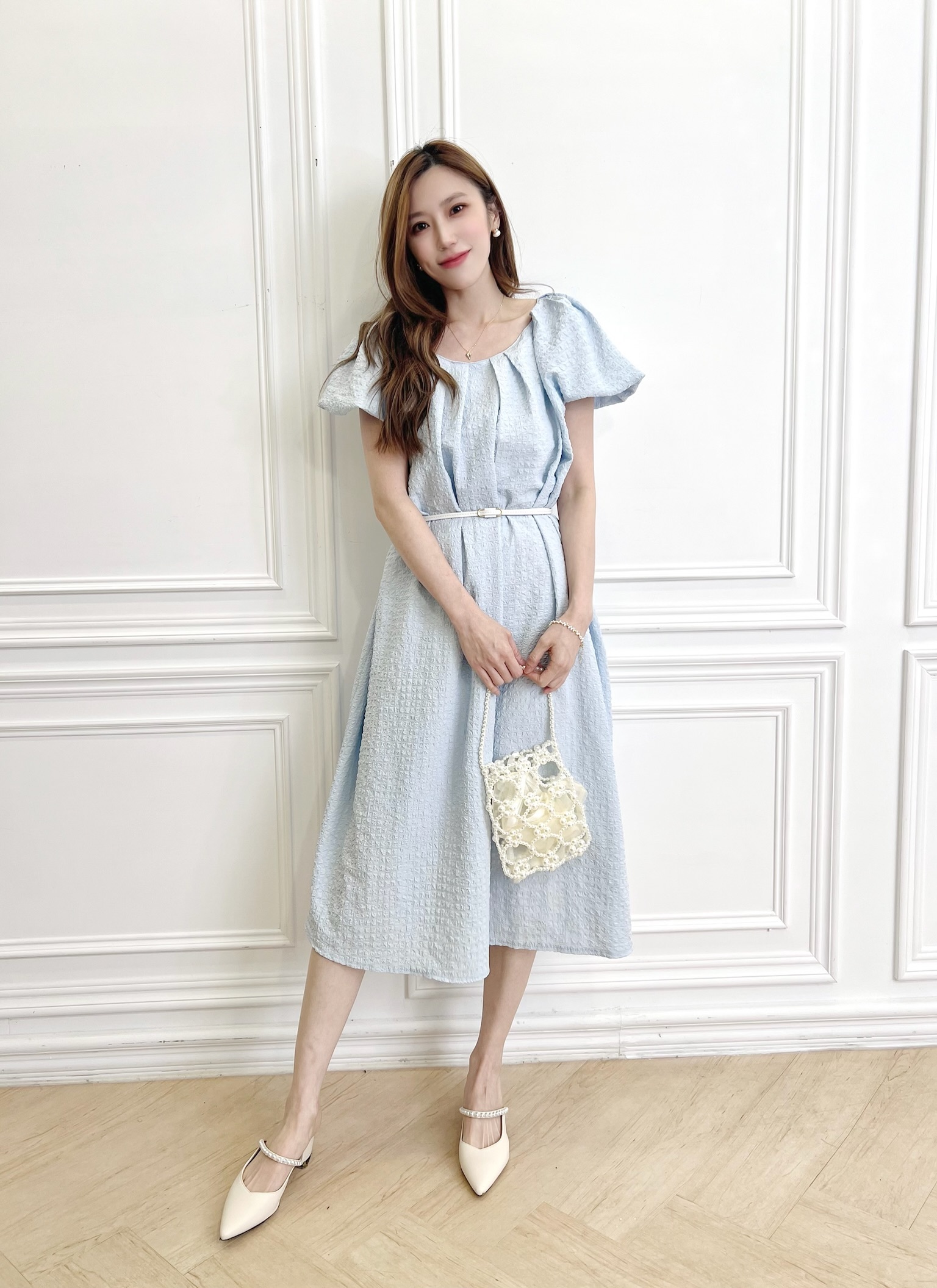 澎袖高級壓紋優雅洋裝