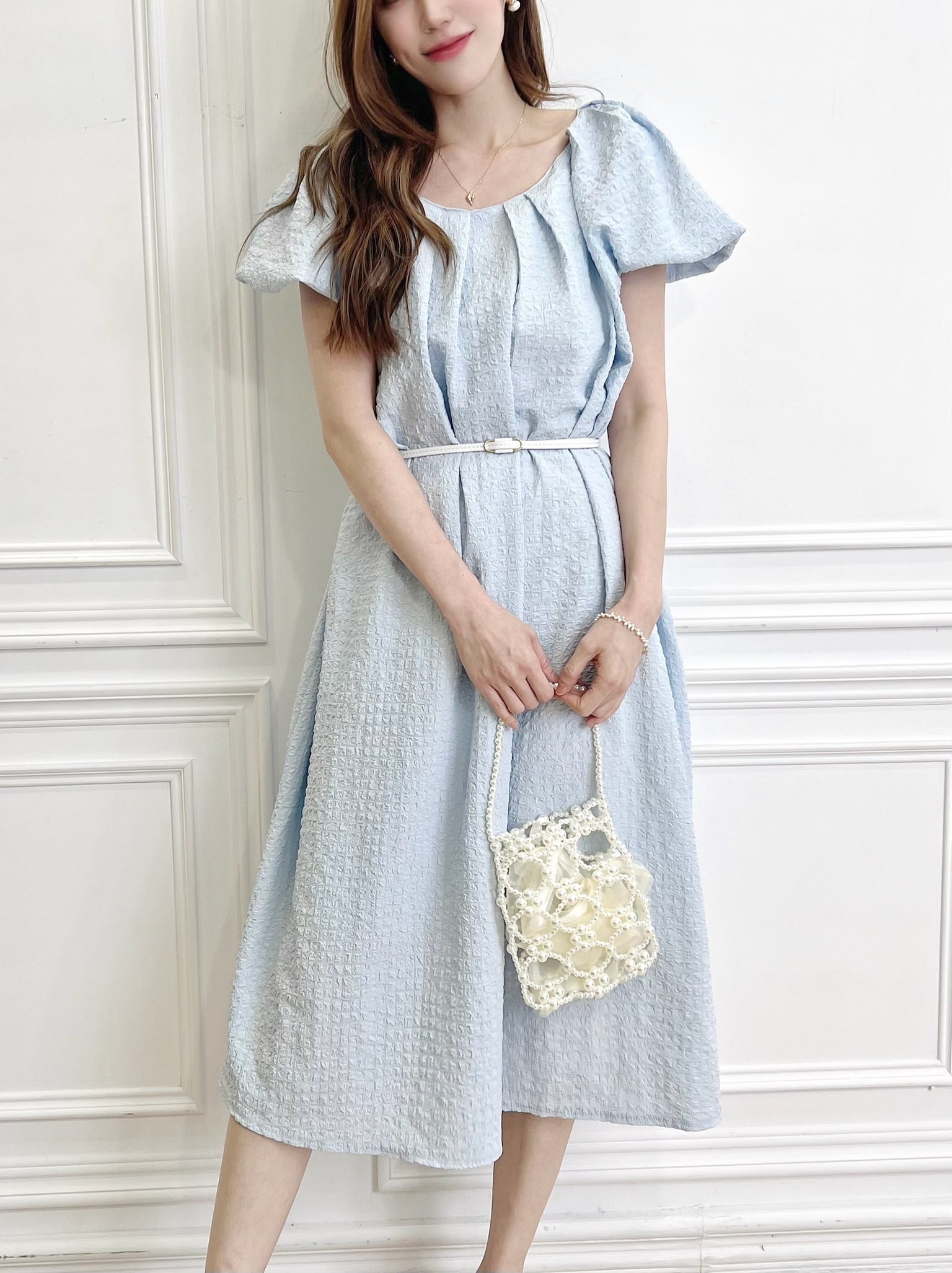 澎袖高級壓紋優雅洋裝