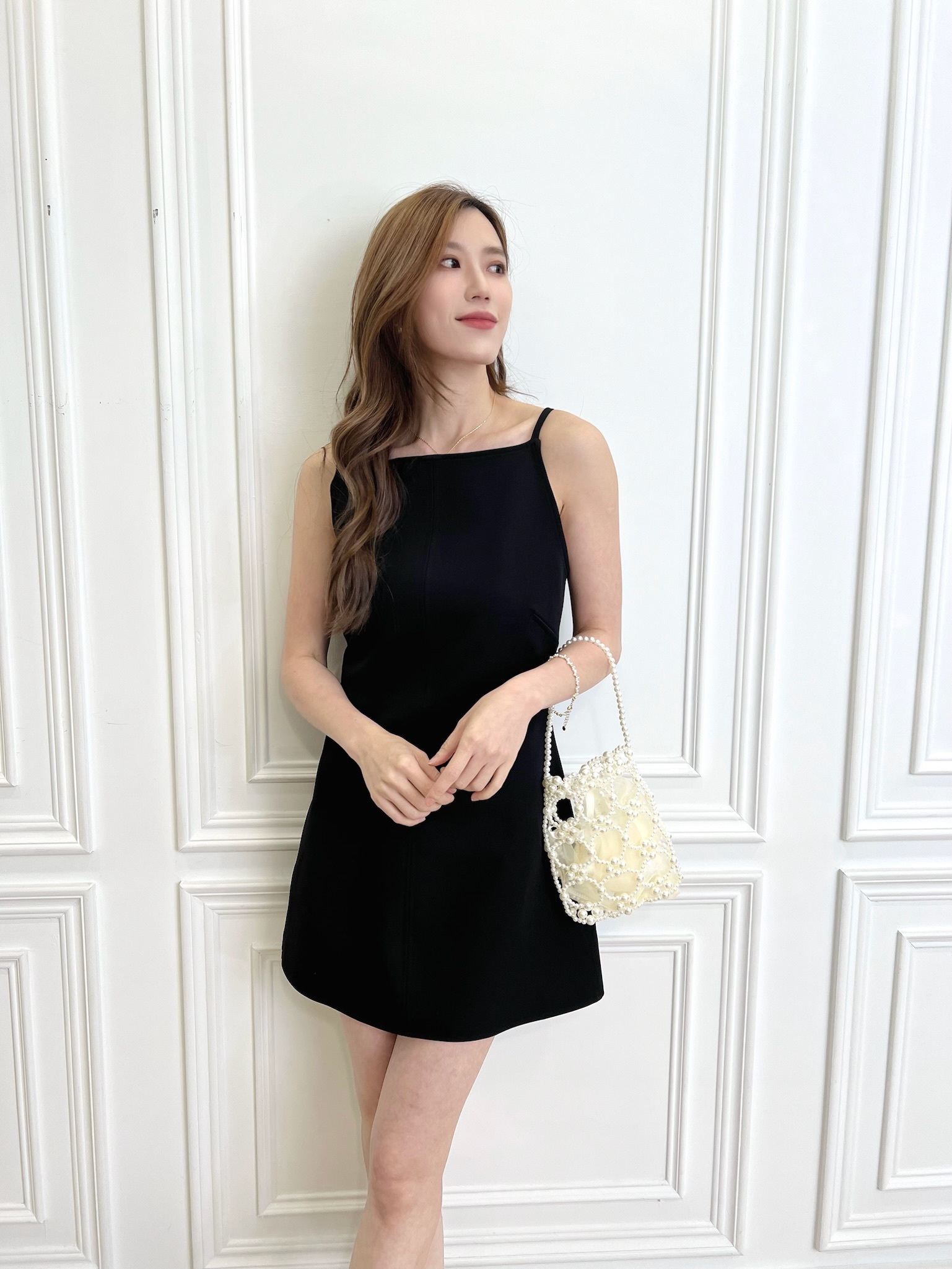 簡約平領細肩帶小傘洋