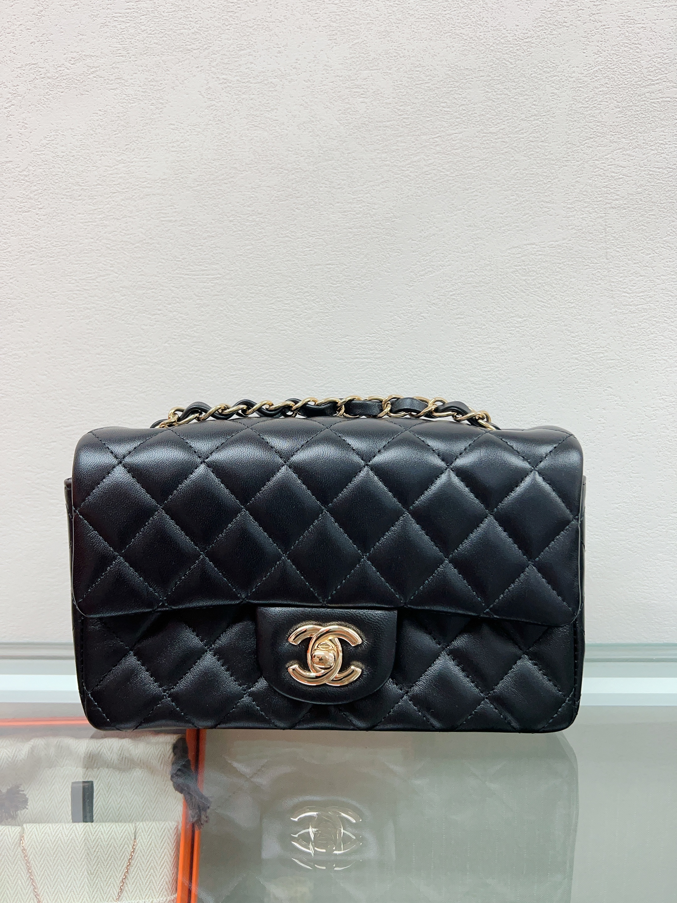*Unused* Chanel mini cf classic flap 20cm (black lambskin/ GHW)