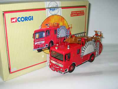 21802 1:50 70年代香港消防車AEC