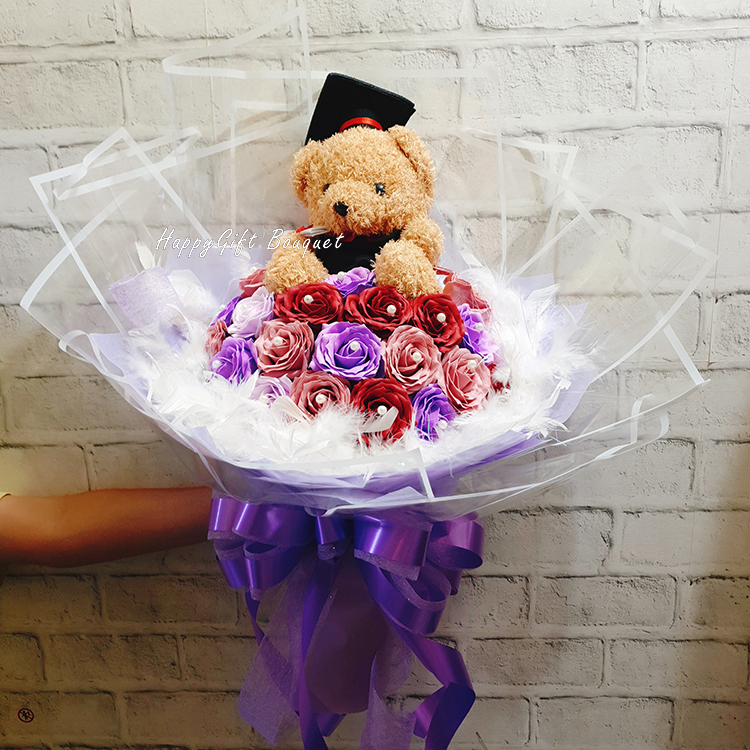 畢業熊香皂花束,畢業熊香皂花金莎花束,Graduation Bear Soap Bouquet,Graduation Bear Soap Flower Ferrero Rocher Bouquet