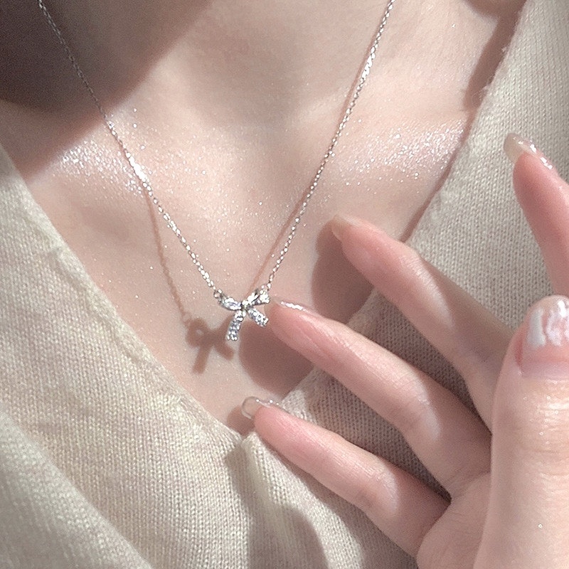 18k 高級白富美銀鑽蝴蝶結項鍊/現貨1