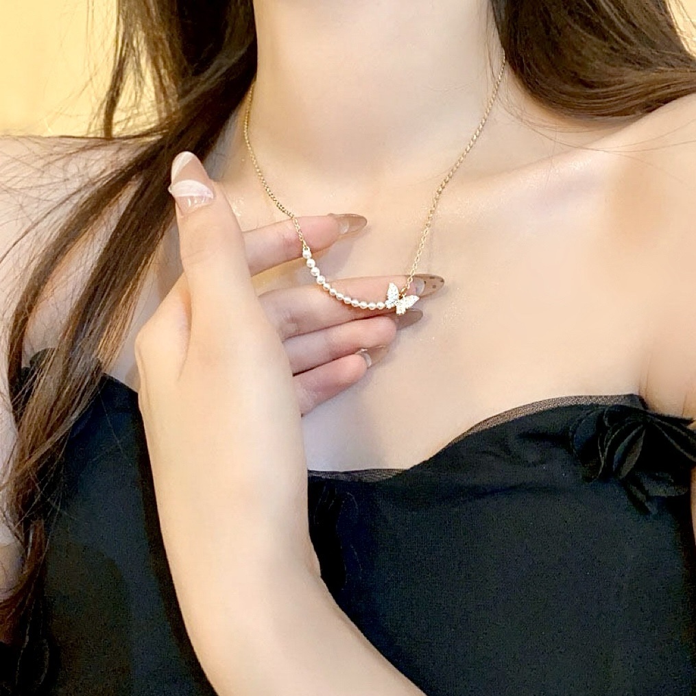 珍珠小蝴蝶微笑線 低奢18k金鑽項鍊