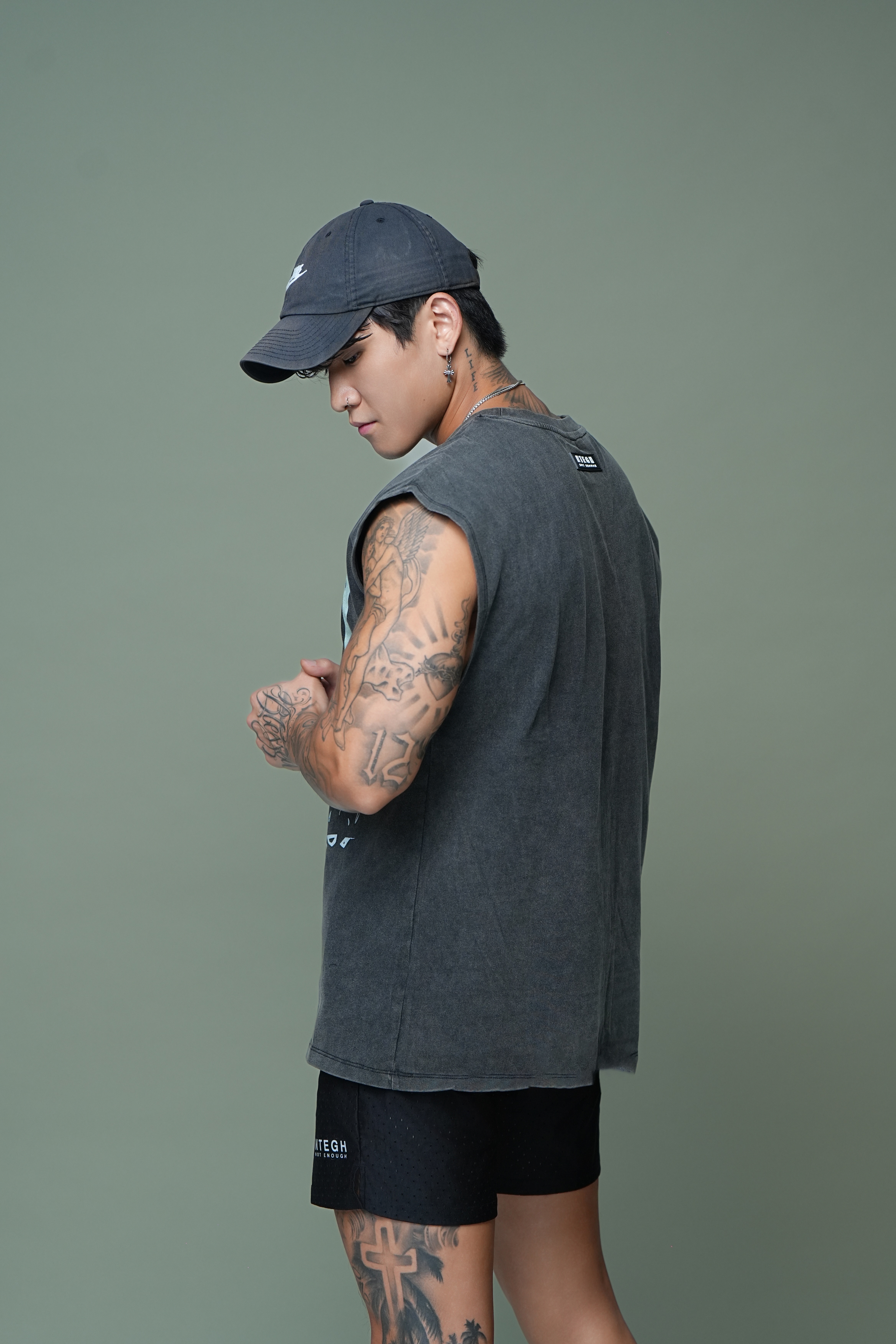 NTEGH METALLIC WASHED TANK (BLACK)