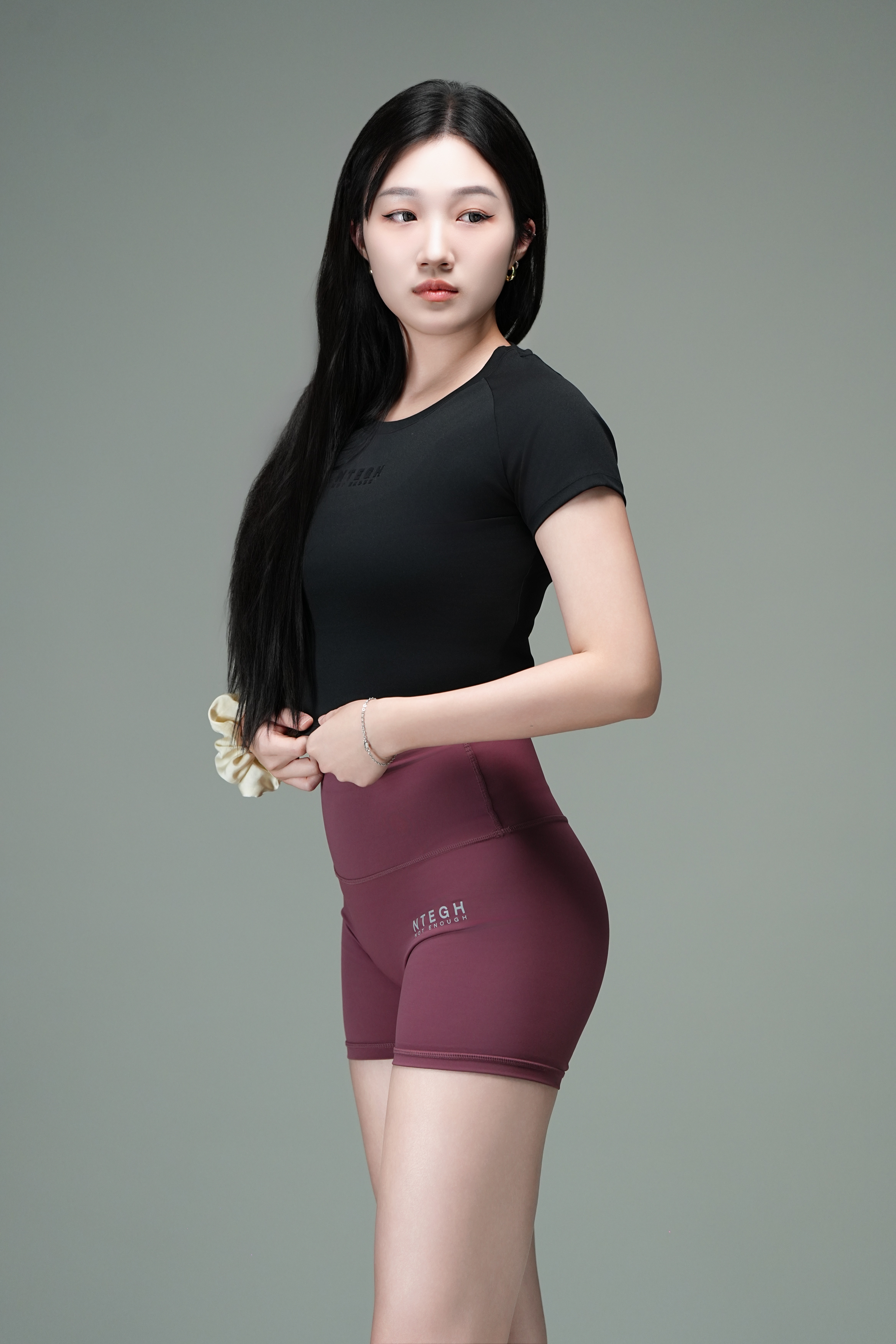 NOT ENOUGH Women Slim Cropped Sport Tee (Black)