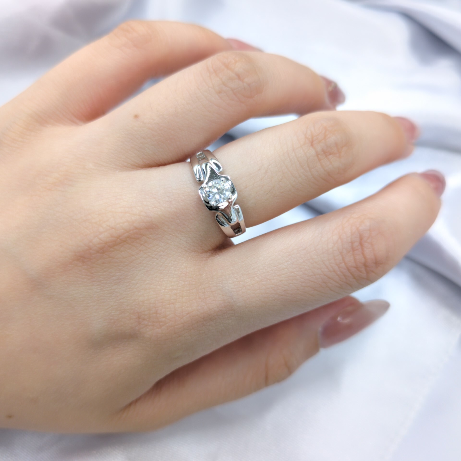 18K White Gold 0.33ct Diamond Ring