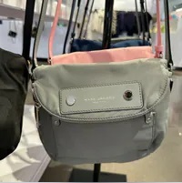 [S] MARC JACOBS M0012909-034 NATASHA NYLON WOMEN'S MESSENGER CROSSBODY PURSE,ROCK GREY, 196611140188 (SMJ382)