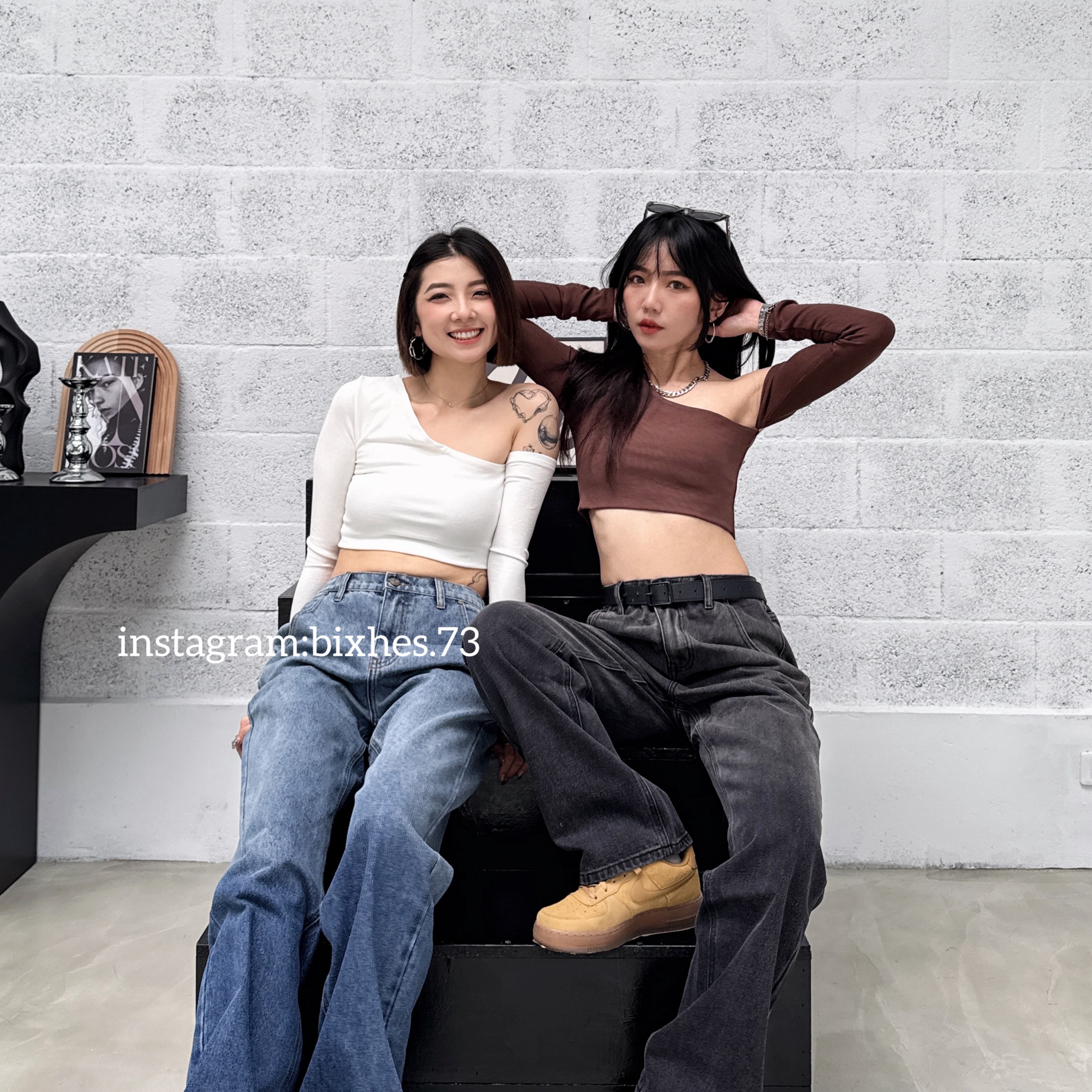 歐美大斜肩長袖短版T(B00088)