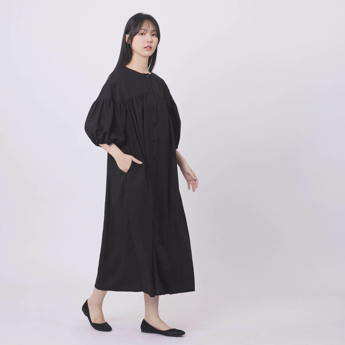 Bess泡泡袖細褶落肩開襟長洋裝/黑