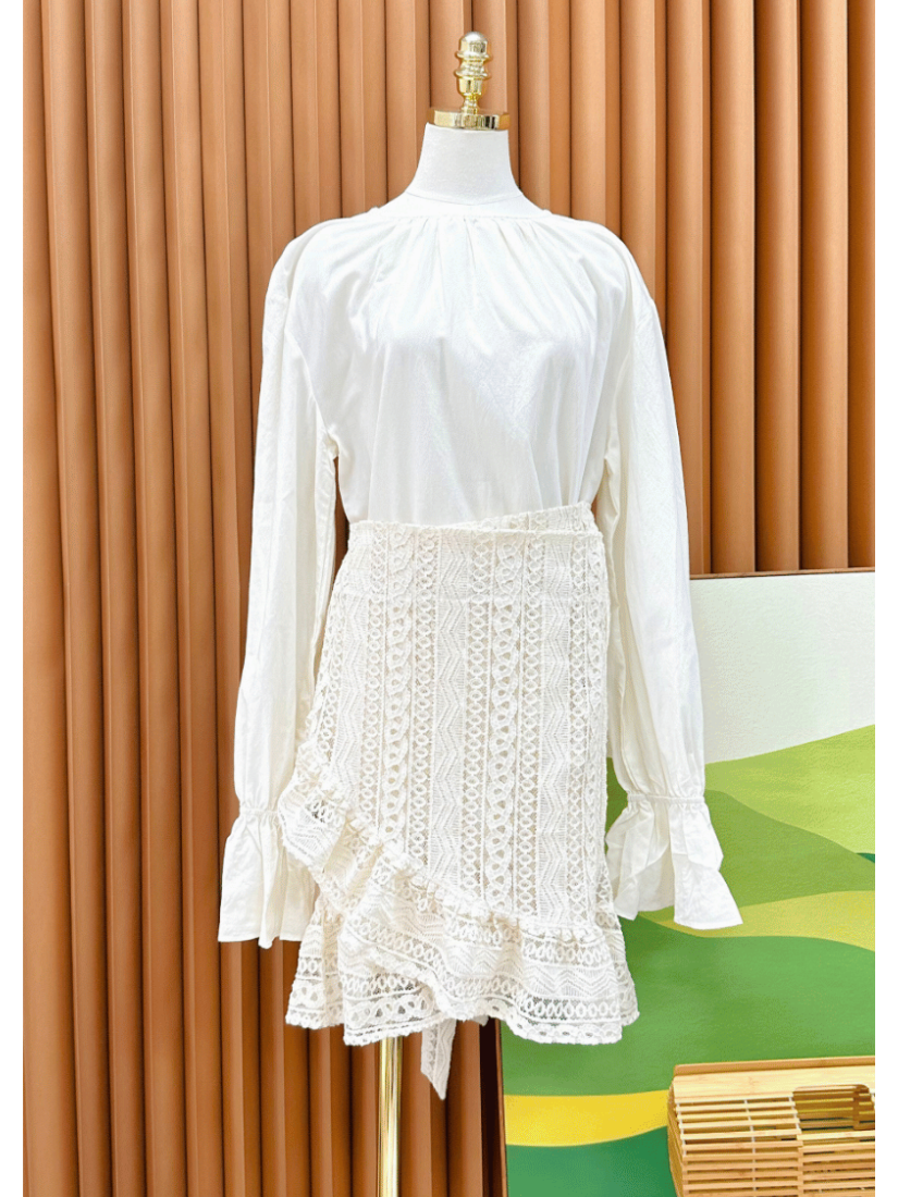 蕾絲綁帶洋裝