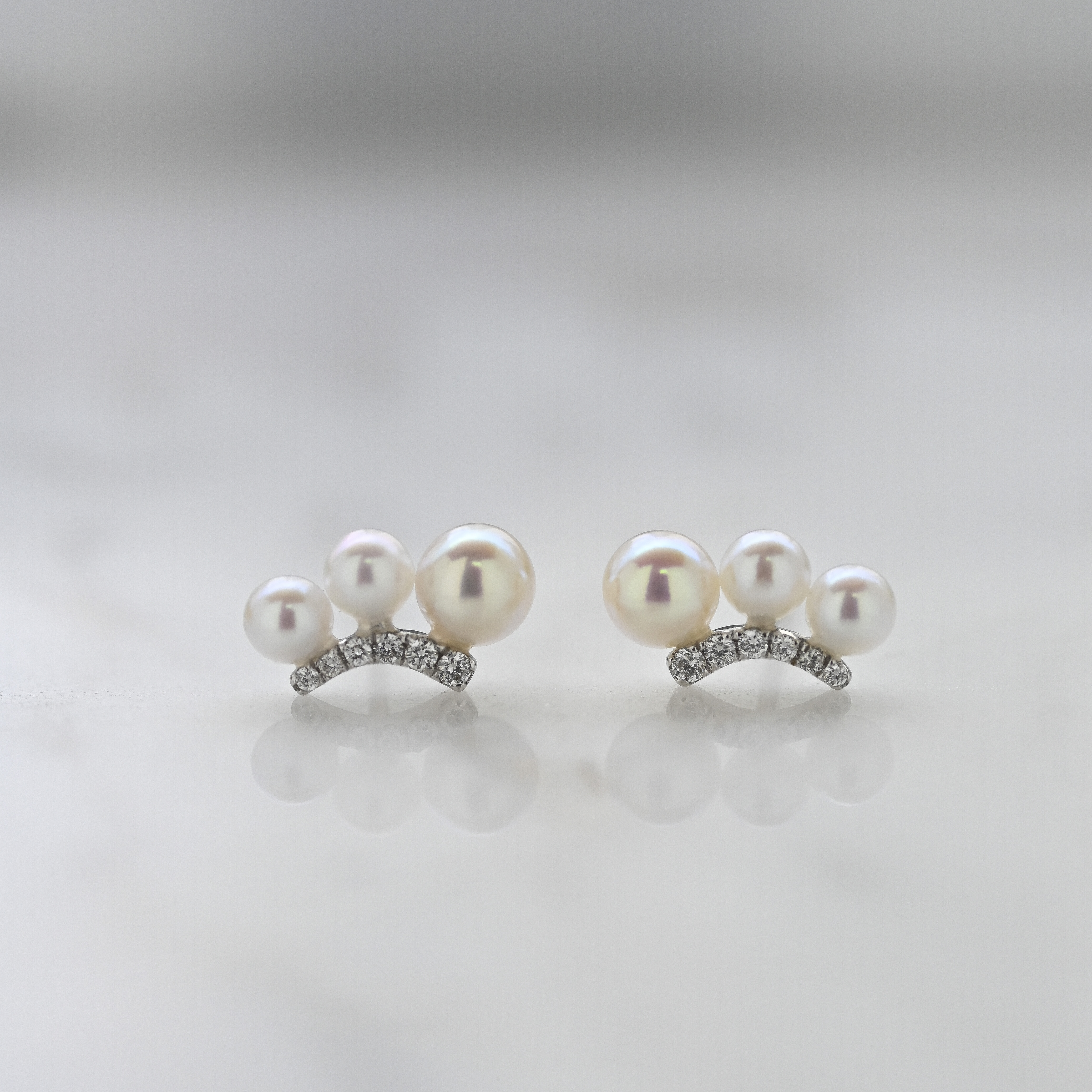 18K Akoya Pearl & Diamond Earring